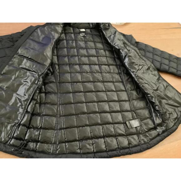 North Face Women's Thermoball Eco Black Quilted Jacket Medium - Picture 9 of 9